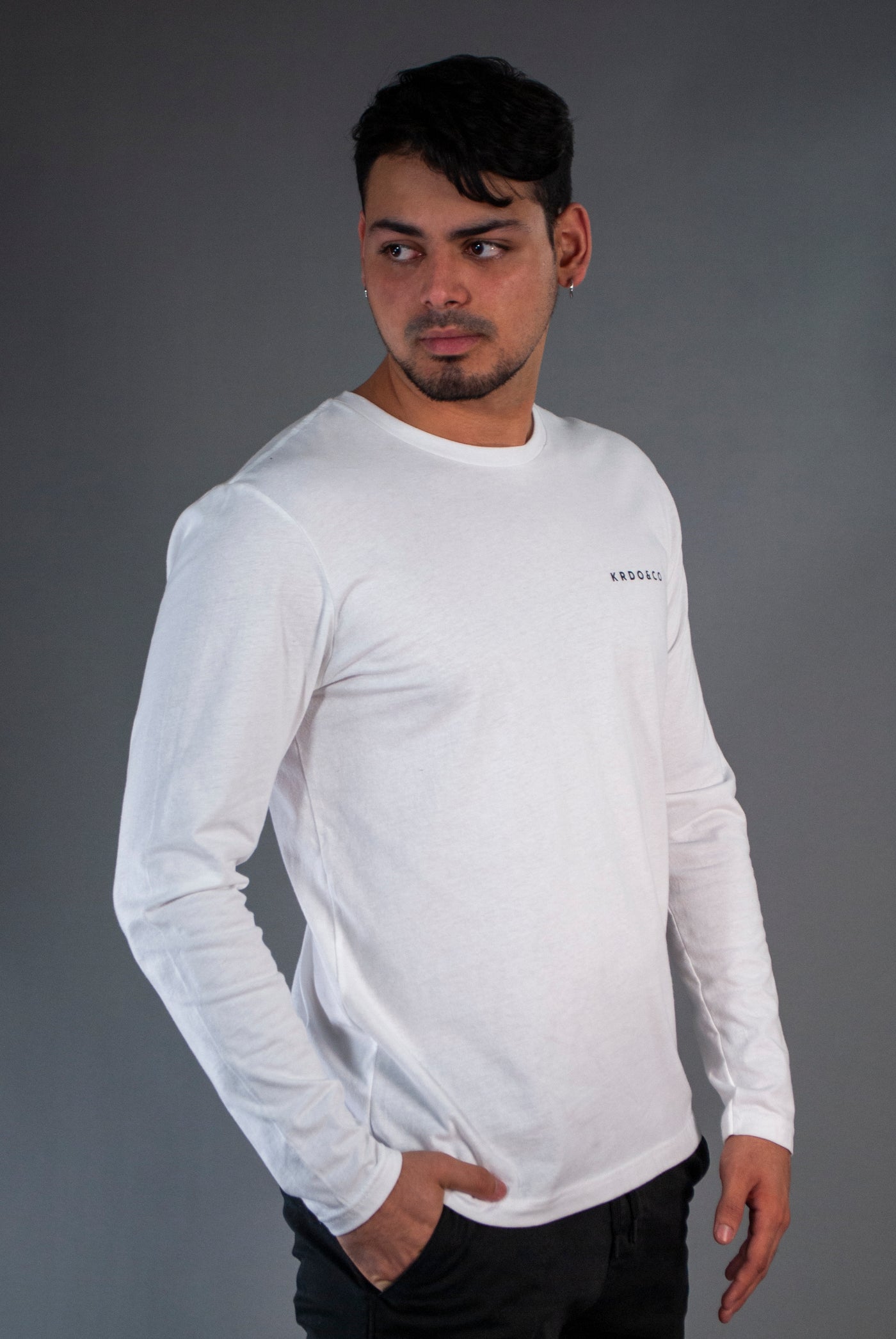 White Long Sleeve T- Shirt | Long Sleeve White T-shirt | Krdoandco